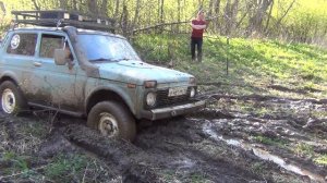 По дорогам Вятских партизан, 2 серия - Болото для стока