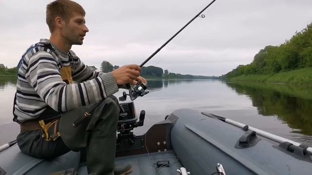 Большой корабль отправился в первое плавание по Двине в этом сезоне смотреть онлайн