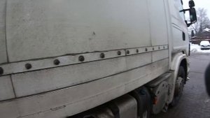 Как заправлять грузовик топливом