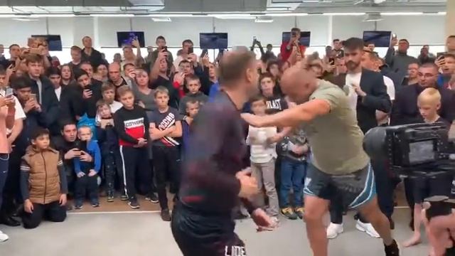 Мастеркласс от Фёдора Емельяненко смотреть онлайн