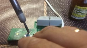 Установка заводского плафон задним пассажирам на LADA Granta FL, часть 1 (видео со СТАРОГО канала!)