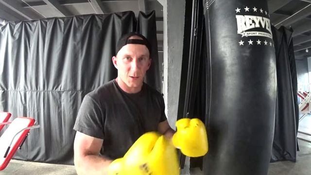 Нужна ли боксерская груша в тренажерном зале? смотреть онлайн