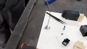 Вскрываем панель приборов ПТ Крузер