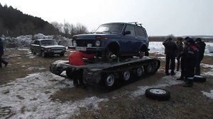 Нива на гусеницах.