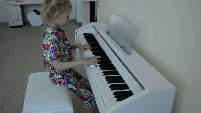 Yuliya Shevchenko-L.Beethoven.Moonlight sonet 7 y.o.