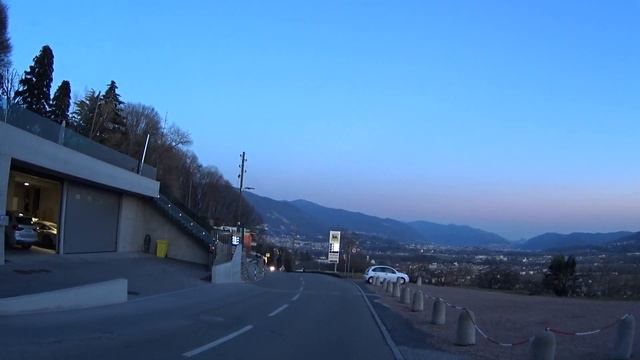 Проезд через границу Италии с Швейцарией🇨🇭 смотреть онлайн