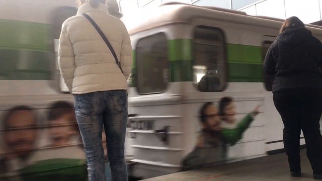 Станция метро Дарница / Киевское метро смотреть онлайн