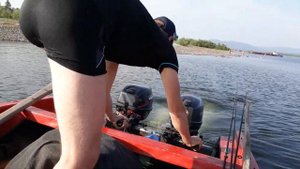 Два мотора 15 сил на лодке крым.