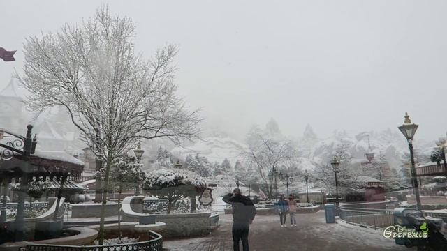 Snow in Disneyland Paris - Disneyland Paris 2018 смотреть онлайн