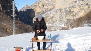 Кавказский шашлык из баранины в горах