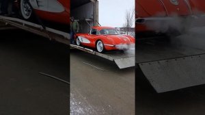 1958 Corvette unload from hauler