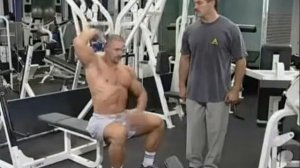 Трицепсы: разгибание руки из за головы с гантелью