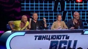 Манерная девушка в стиле джаз