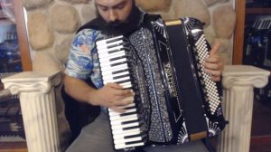 5737 -Excellent Black Decorated Beltuna Prestige IV Piano Accordion LMMM 41 120 MusicTech MIDI $599