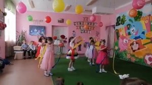 Танец девочек.mp4