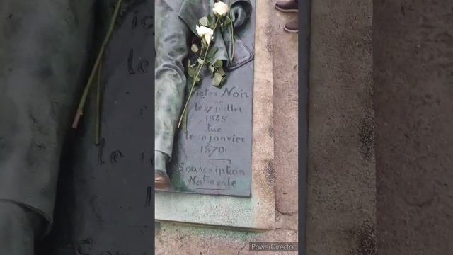 Париж. Кладбище Пер-Лашез. Paris. Cimetière du Père Lachaise смотреть онлайн
