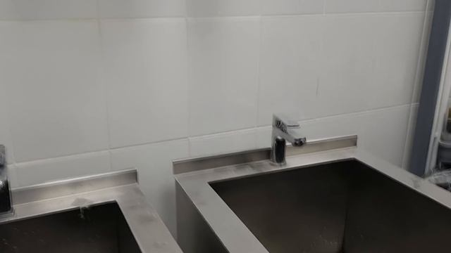 Додо Пицца в Хабаровске. Смотрим как все готовится. смотреть онлайн