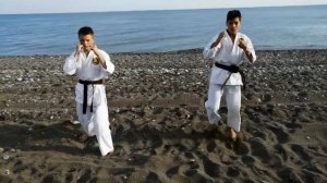 Сото Маваши Кеаге.  КИХОН РЕНШУ