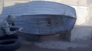 Пескоструйная очистка лодки
