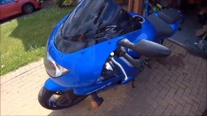 Kawasaki ZX9R | Changing the coolant and a quick ride.