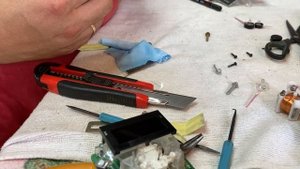 ПЕРЕСВЕТ ПРИБОРНОЙ ПАНЕЛИ И ОПТИТРОН Акцент от Light car тюнинг как снять стрелки с приборной панел