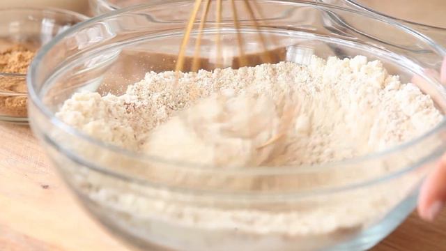 GLUTEN FREE BANANA BREAD Recipe with CHOCOLATE and Almond Butter - Healthy & Delicious! смотреть онлайн