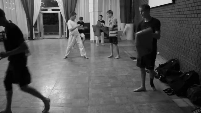 Тренировка по таеквон-до в спортивном лагере "Юные соколы" смотреть онлайн