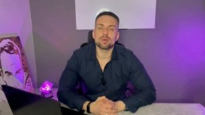 Почему мужчина с одной растёт , а с другой нет?