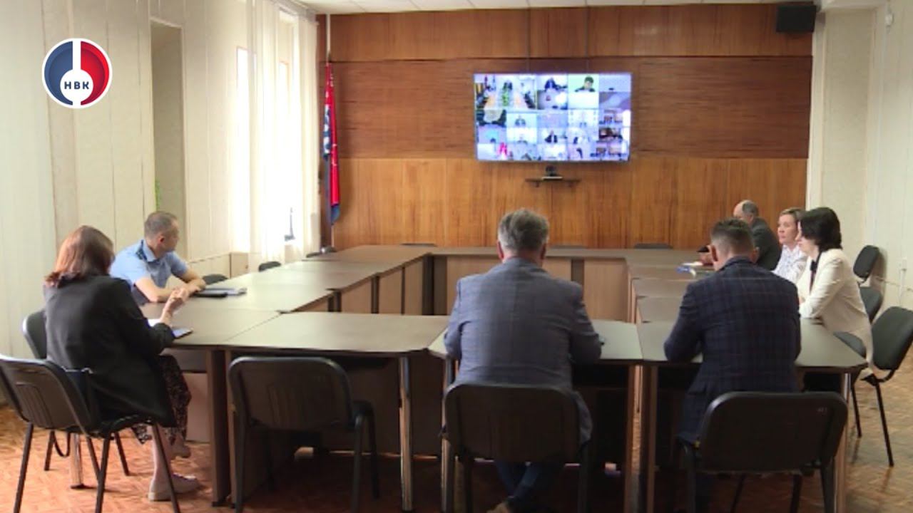 Министр энергетики и ЖКХ Николай Смирнов провел ВКС по ситуации с вывозом мусора