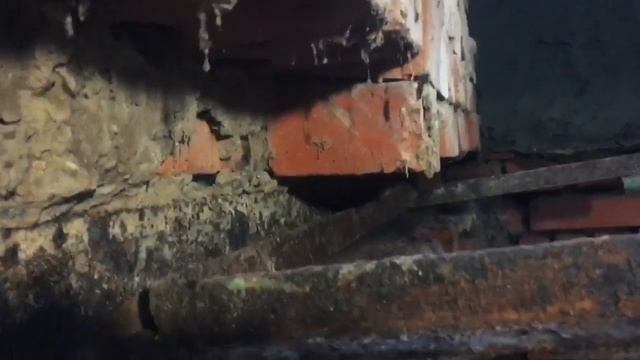 Провалился глиняный подпол. Расставил приоритеты при восстановлении.