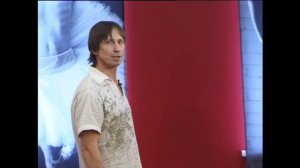 Хастл Смена лицом к друг другу, руки внизу