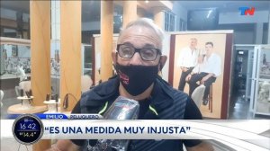 Peluquero take away: la historia detrás de la foto viral en las primeras horas del nuevo aislamient