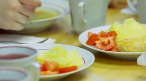 Обед в частном детском саду