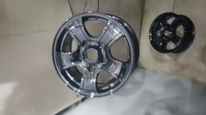 Порошковая покраска дисков. Цвет черное зеркало.