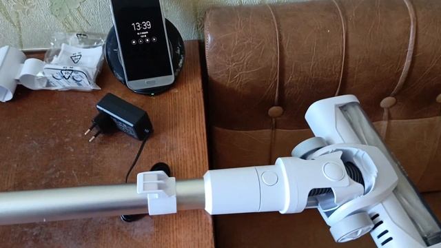 Беспроводной пылесос от Kitfort KT - 5117 . Самый лучший и красивый за эту цену! стоит ли брать? смотреть онлайн