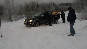 Как не надо езить на Mitsubishi l200