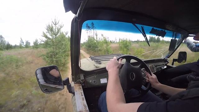 Дикий УАЗик 469 Утопили Volvo смотреть онлайн