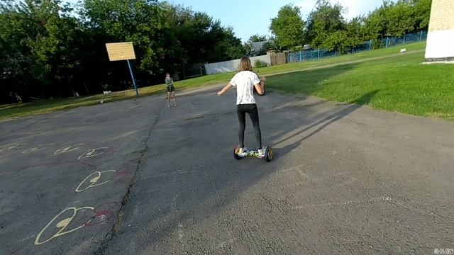 С Девушкой на Мопеде. Купили Гироскутер смотреть онлайн