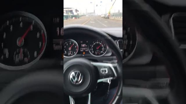 Golf Gti  mk7 200 км/ч по городу