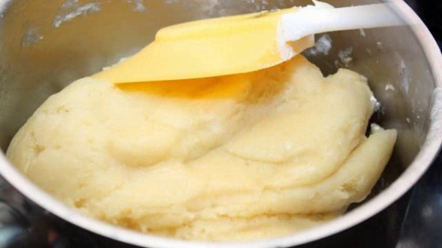 Круглые Эклеры с Заварным Кремом.Очень и Очень Вкусно!
