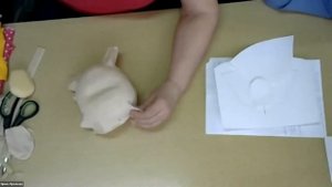 Изготовление простейшей планшетной куклы