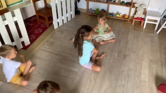 Yoga class for kids classes in “UMA family kids club “ смотреть онлайн
