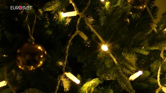 светящиеся гирлянды. лампочки для елочных гирлянд. светодиодная гирлянда ip44 wm 800лм zwm. елочная гирлянда состоит из 50 лампочек каждая. елочная гирлянда состоит из 10 ламп сопротивлением.