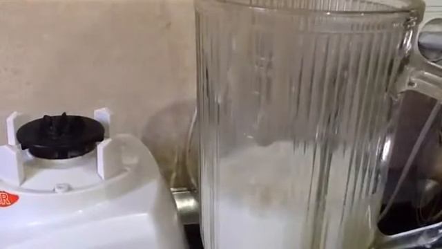 Готовим вкусный молочный коктейль с Дженни смотреть онлайн