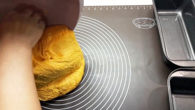 ???ГАРБУЗОВИЙ ХЛІБ.Смачний та вологий у середині.Колір осені?? смотреть онлайн