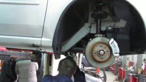 Защита днища автомобиля антигравийным материалом Noxudol-1100
