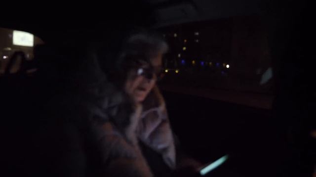 VLOG Настя пытается меня одеть, а я её накормить смотреть онлайн