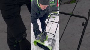 Снегоуборщик аккумуляторный Greenworks GD40ST с бесщеточным двигателем, 40B (арт 2600007)