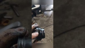 Замена сальника правого привода Audi A1.