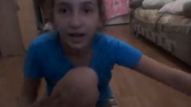 Катаемся по мокрому полу смотреть онлайн